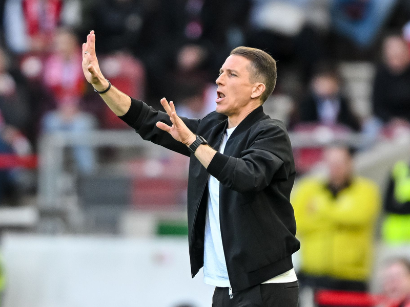 Der Druck nimmt zu: VfL-Trainer Daniel Bauer - Foto: Harry Langer/dpa