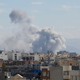 Seit Samstagmorgen greifen Israel und die USA Ziele im Iran an.  - Foto: Uncredited/AP/dpa
