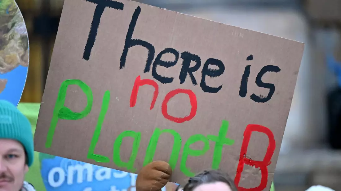 In den letzten Jahren wurden Klimaklagen auf unterschiedliche Weisen erhoben. (Symbolbild) - Bild: Jennifer Brückner/dpa