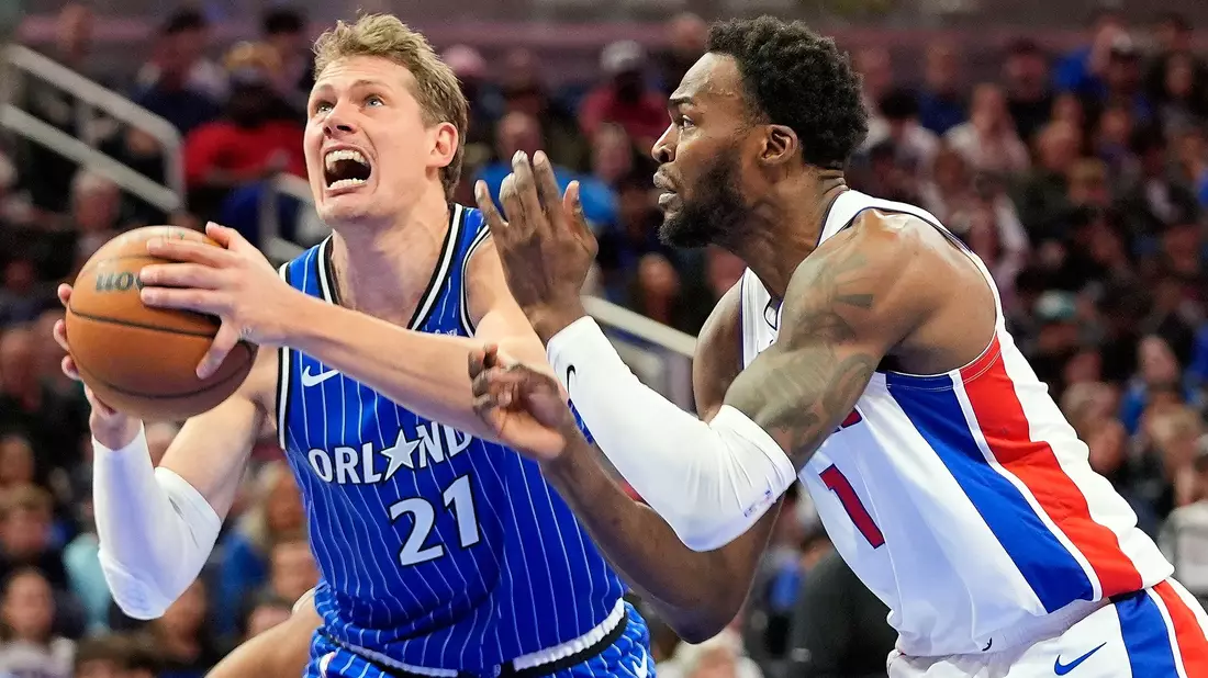 Moritz Wagner (l.) holte das Beste aus seinen wenigen Minuten Spielzeit heraus. - Bild: John Raoux/AP/dpa