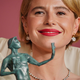 Die Irin Jessie Buckley holte sich einen Actor Award für ihre Darstellung in «Hamnet».  - Foto: Jordan Strauss/Invision/AP/dpa