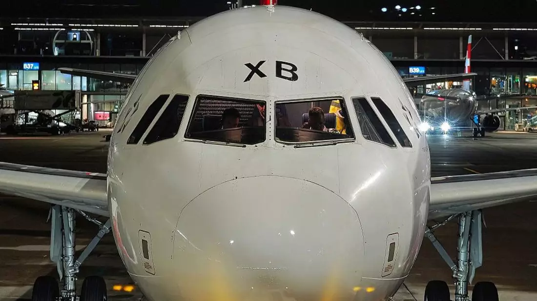 Piloten im Cockpit (Archiv) - Bild: via dts Nachrichtenagentur