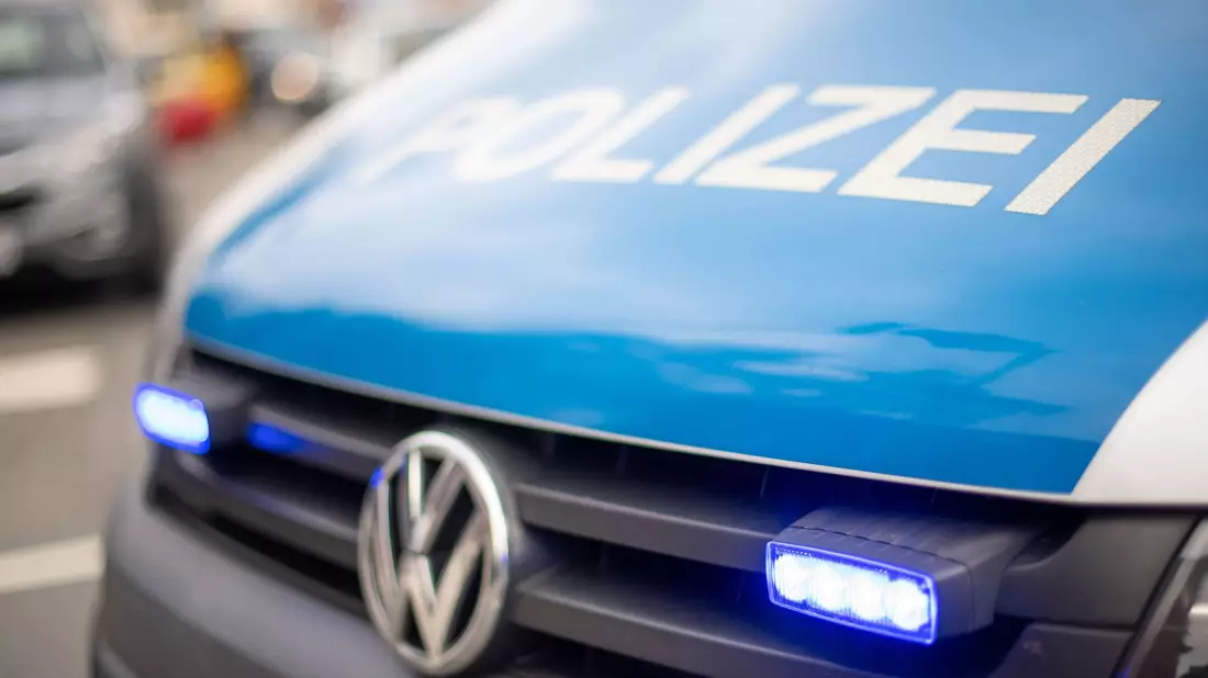 In Bramsche läuft ein Polizeieinsatz. (Symbolbild) - Bild: Lino Mirgeler/dpa