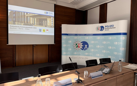 POL-BO: Rückgang der Gesamtkriminalität: Polizeiliche Kriminalstatistik 2025 für Bochum, Herne und Witten - Foto: presseportal.de