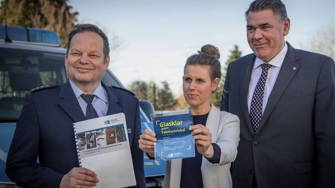 POL-UN: Kreis Unna - Behördenleiter, Abteilungsleiter Polizei und Direktionsleiterin Kriminalität stellen Kriminalstatistik 2025 vor - Bild: presseportal.de