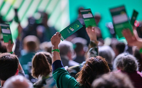 Abstimmung auf Grünen-Parteitag (Archiv) - Foto: via dts Nachrichtenagentur