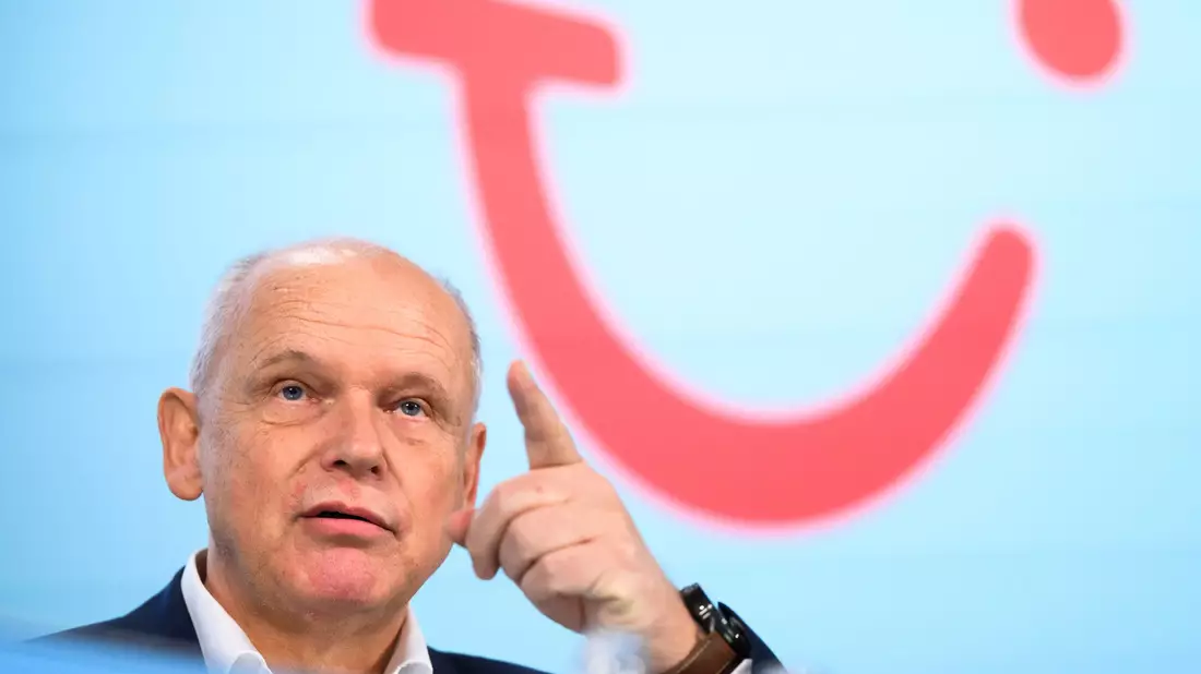 «Wir sind mit fast 100 Prozent der Gäste über die App in Kontakt»: Tui-Vorstandschef Sebastian Ebel (Archivbild) - Bild: Julian Stratenschulte/dpa