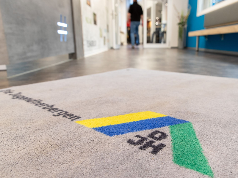 Das Deutsche Jugendherbergswerk hat seine Zahlen für das Jahr 2025 vorgestellt. (Archivbild) - Foto: Friso Gentsch/dpa