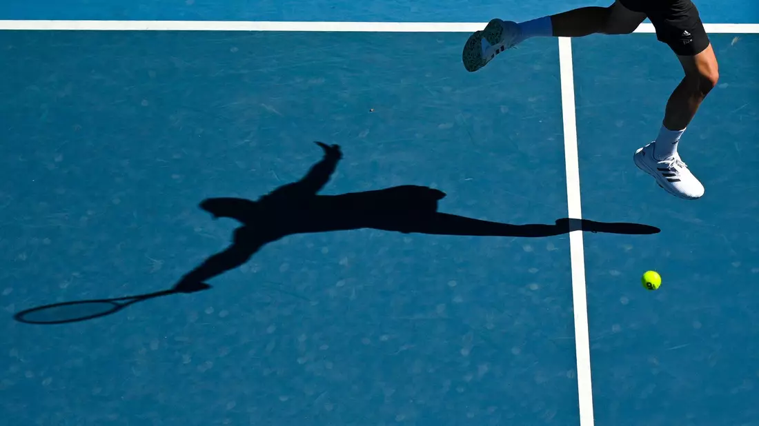 Bei einem Tennis-Turnier in den Vereinigten Arabischen Emiraten kam es zu einer Unterbrechung wegen einer Sicherheitswarnung. (Archivbild) - Bild: Dean Lewins/AAP/dpa