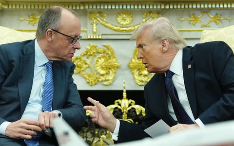 US-Präsident Donald Trump (r) empfängt Bundeskanzler Friedrich Merz (CDU) im Weißen Haus - Foto: Kay Nietfeld/dpa