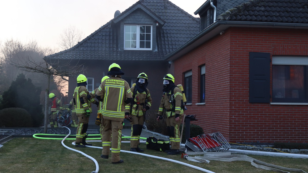 FW Gangelt: Küchenbrand in Einfamilienhaus - Foto: presseportal.de