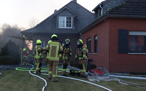 FW Gangelt: Küchenbrand in Einfamilienhaus - Foto: presseportal.de