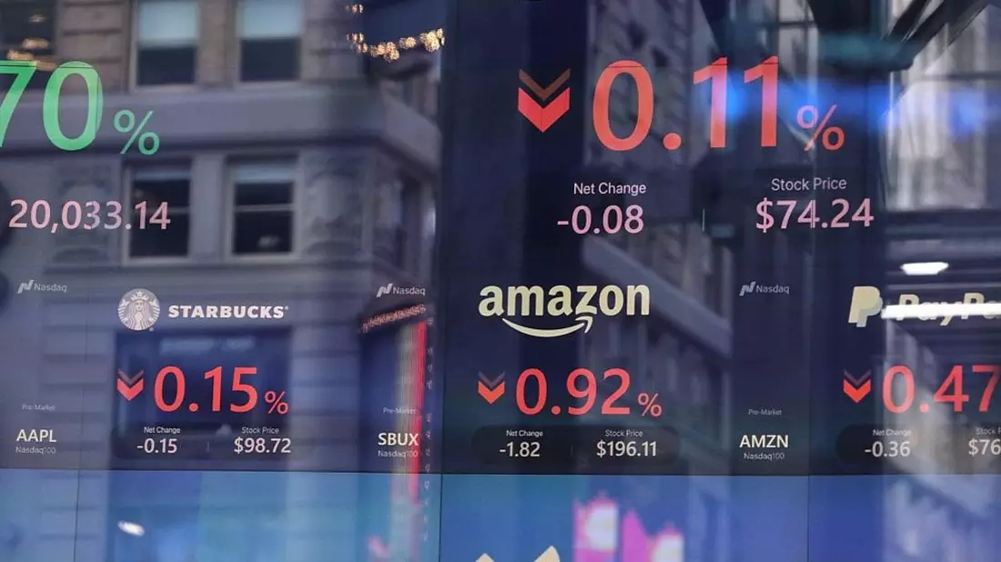 Börsenkurse von Starbucks und Amazon (Archiv) - Bild: via dts Nachrichtenagentur