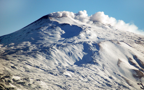 Auf Sizilien wurden in der Region des Ătna mehrere Erdbeben gemessen. (Archivbild) - Foto: Francesco Saya/epa/dpa-tmn Auf Sizilien wurden in der Region des Ătna mehrere Erdbeben gemessen. (Archivbild) - Foto: Francesco Saya/epa/dpa-tmn