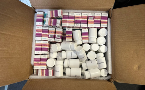 HZA-UL: Zoll kontrolliert Postsendungen und leitet 18 Verfahren ein - Foto: presseportal.de