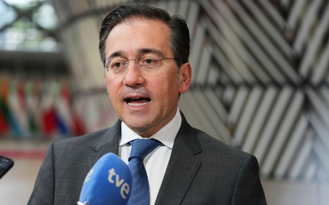 Spaniens Außenminister José Manuel Albares hat sich überrascht über das Schweigen von Bundeskanzler Friedrich Merz angesichts scharfer Angriffe von US-Präsident Donald Trump auf Spanien geäußert.  - Foto: Virginia Mayo/AP/dpa