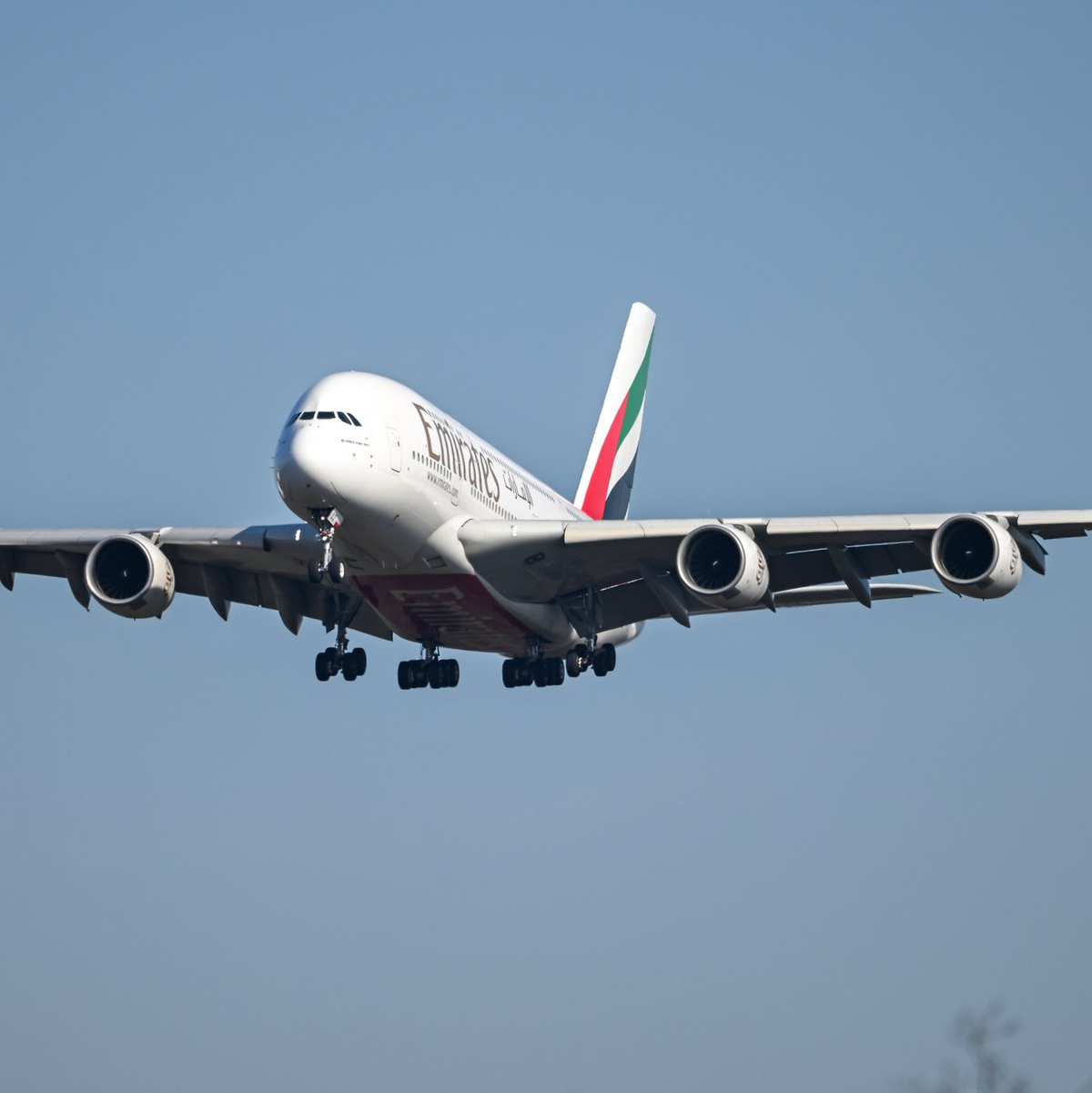 Am Dienstag landete bereits ein Flug der Airline Emirates in Frankfurt. - Foto: Florian Wiegand/dpa