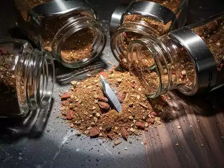 Ankerkraut ruft vier Gewürzmischungen wegen Metall-Splittern zurück - Foto: über boerse-global.de