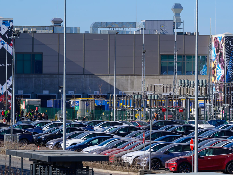 Das Ergebnis der Betriebsratswahl bei Tesla in Grünheide steht fest. (Archivbild) - Foto: Patrick Pleul/dpa