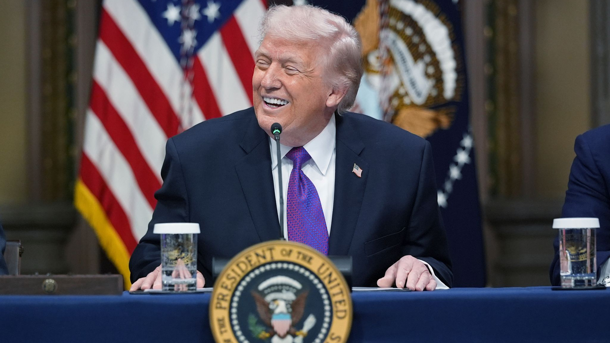 US-Präsident Trump verpflichtet Tech-Konzerne zu eigener Stromproduktion für Rechenzentren. - Foto: Jacquelyn Martin/AP/dpa