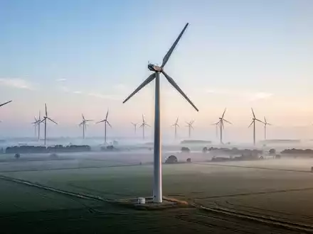 Mecklenburg-Vorpommern setzt auf feste Abgaben für Wind- und Solarparks - Foto: über boerse-global.de