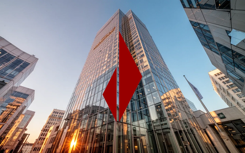 Bawag Aktie: BlackRock stockt auf - Foto: über boerse-global.de