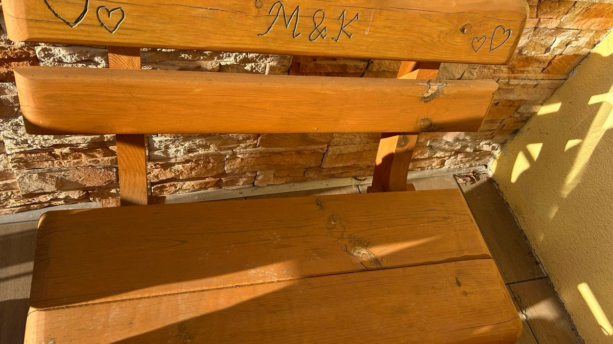 POL-PDTR: Markante Holzbank in Morbach (OT Rapperath) entwendet - Foto: presseportal.de