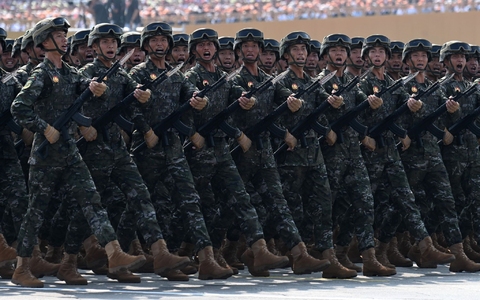 Die Armee befindet sich schon länger im Visier von Korruptionsfahndern.  - Foto: Johannes Neudecker/dpa