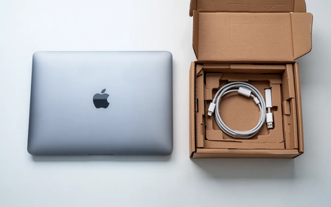 Apple verkauft neue MacBooks in Europa ohne Netzteil - Foto: über boerse-global.de