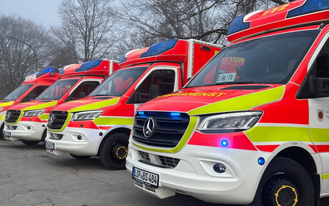 FW Horn-Bad Meinberg: CO2-Austritt verletzt fĂŒnf Personen - zwei bewusstlose Personen durch Feuerwehr gerettet - komplexer Einsatz dauert 15 Stunden - Foto: presseportal.de FW Horn-Bad Meinberg: CO2-Austritt verletzt fĂŒnf Personen - zwei bewusstlose Personen durch Feuerwehr gerettet - komplexer Einsatz dauert 15 Stunden - Foto: presseportal.de