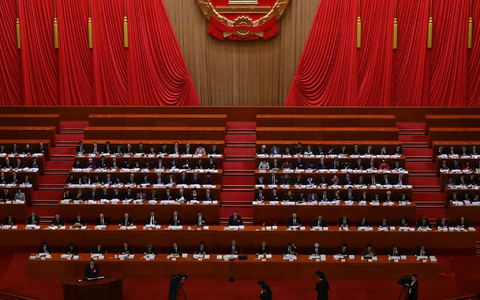Chinas Parlament tagt einmal im Jahr und stimmt in diesem Jahr auch ĂŒber den FĂŒnfjahresplan ab. - Foto: Johannes Neudecker/dpa Chinas Parlament tagt einmal im Jahr und stimmt in diesem Jahr auch ĂŒber den FĂŒnfjahresplan ab. - Foto: Johannes Neudecker/dpa