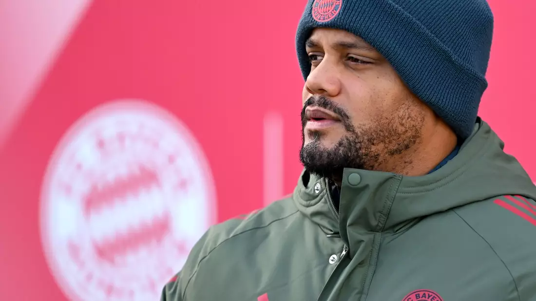 Bayern-Trainer Kompany strebt einen Heimsieg an. (Archivbild) - Bild: Sven Hoppe/dpa