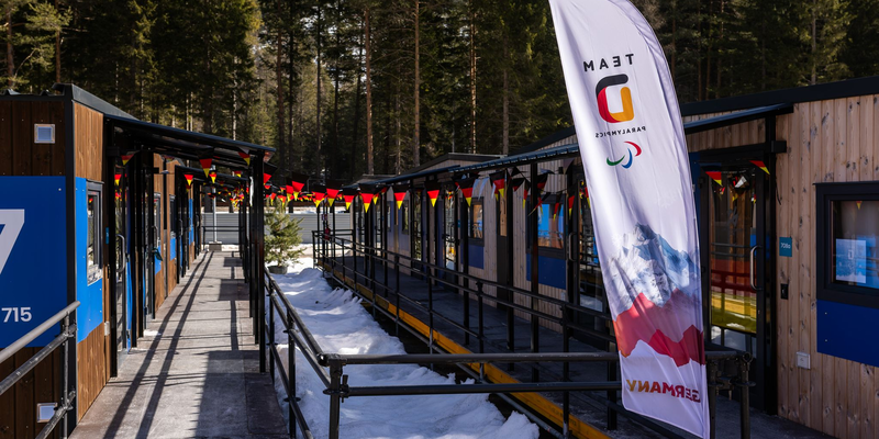 Das olympische Dorf in Cortina.  - Foto: Philipp von Ditfurth/dpa
