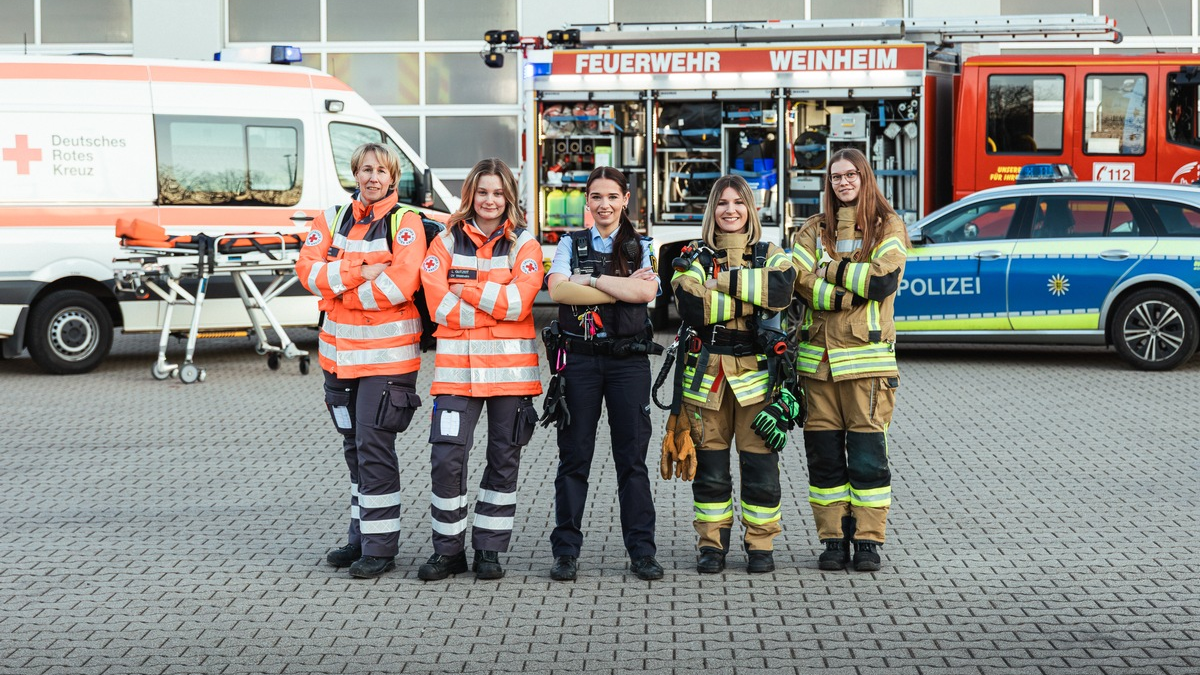 FW Weinheim: Weltfrauentag. Gemeinsam tragen wir Verantwortung. Frauen stärken Blaulicht-Teams - Foto: presseportal.de