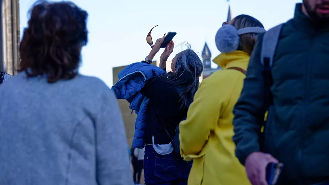Der Dom ist ein beliebtes Fotomotiv.  - Bild: Henning Kaiser/dpa