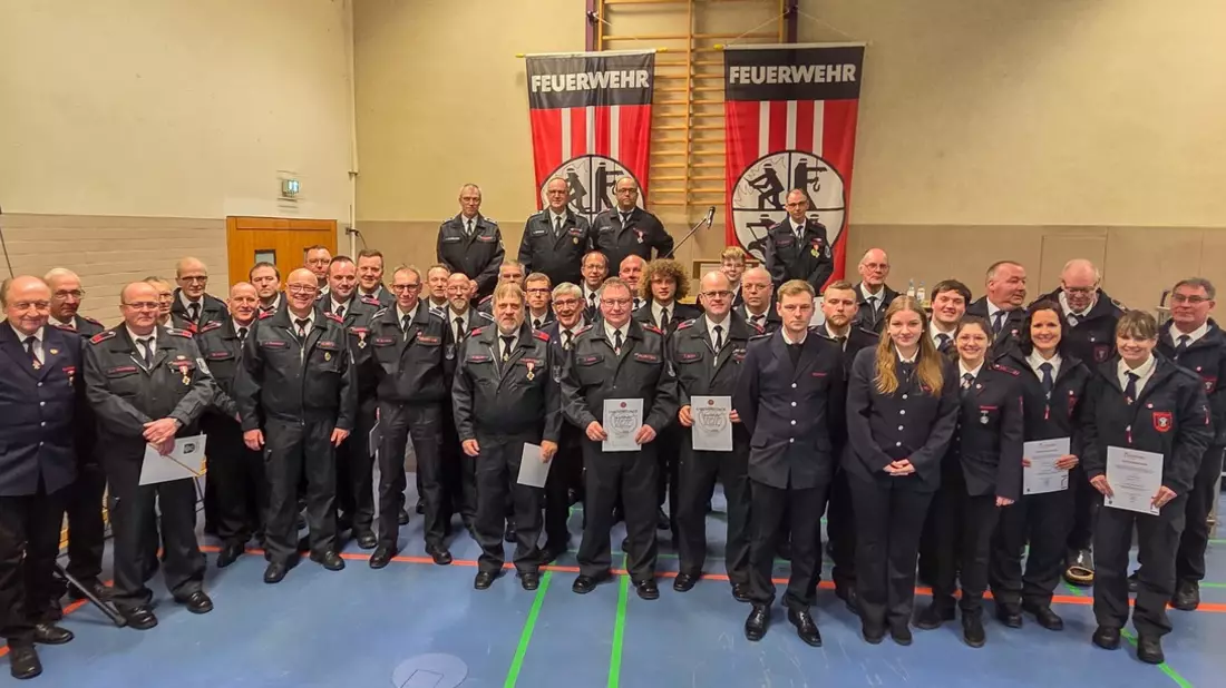 FW Menden: Jahresdienstbesprechung der Freiwillige Feuerwehr Menden in Schwitten - Bild: presseportal.de
