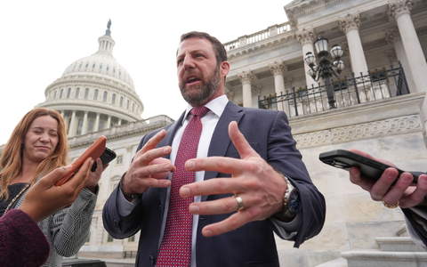 Senator Markwayne Mullin soll künftig das Heimatschutzministerium leiten. - Foto: J. Scott Applewhite/AP/dpa