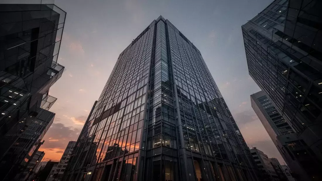 SoftBank Aktie: Kreditausblick gesenkt - Bild: über boerse-global.de