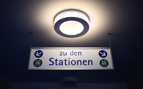 Kern der Reform sind neue Leistungsgruppen mit einheitlichen Qualitätsvorgaben. (Archivbild) - Foto: Julian Stratenschulte/dpa