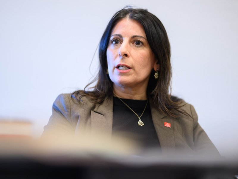 Cavallo will die Schließung von Autowerken verhindern – möglicherweise auch mit Hilfe der Rüstungsindustrie. - Foto: Julian Stratenschulte/dpa