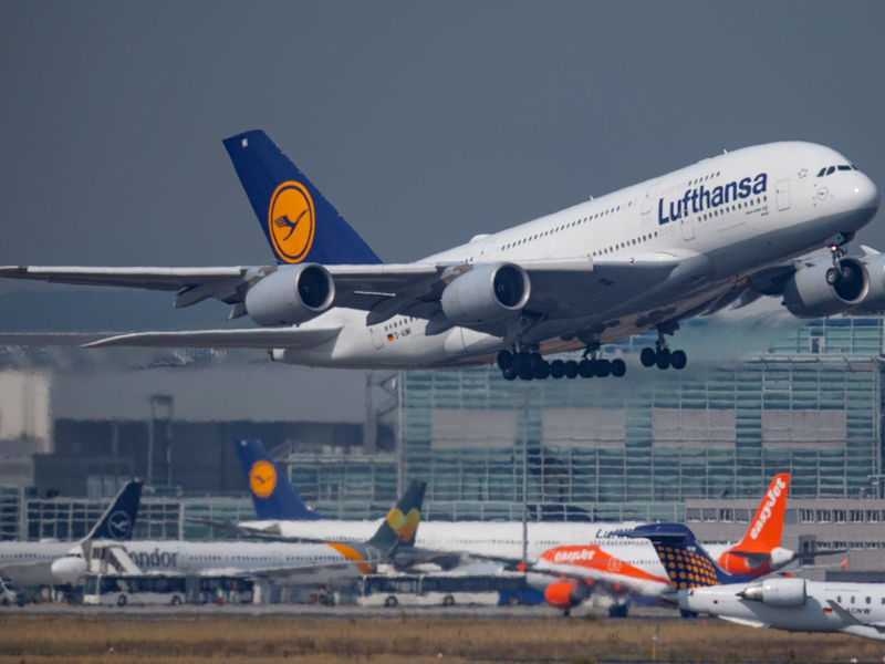 Lufthansa prüft mehr Kapazitäten nach Asien und Afrika anzubieten. (Archivfoto) - Foto: Lennart Stock/dpa