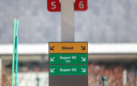 Eine Tankstelle in Nordrhein-Westfalen. (Archiv) - Foto: Christoph Reichwein/dpa