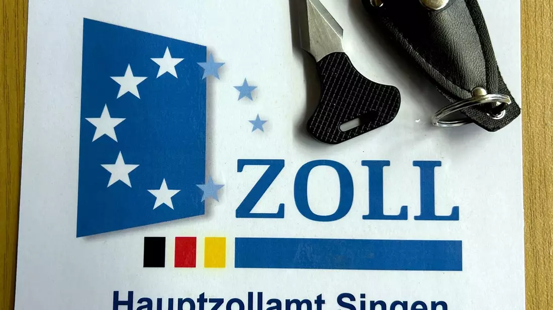 HZA-SI: Verbotenes Faustmesser im Gepäck - Zoll stellt verbotenes Faustmesser sicher - Bild: presseportal.de