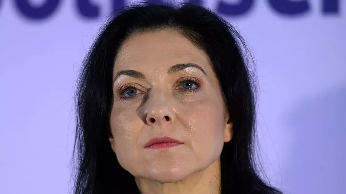 Bundeswirtschaftsministerin Katherina Reiche plant Einschnitte für Solaranlagen. (Archivbild) - Bild: Hendrik Schmidt/dpa