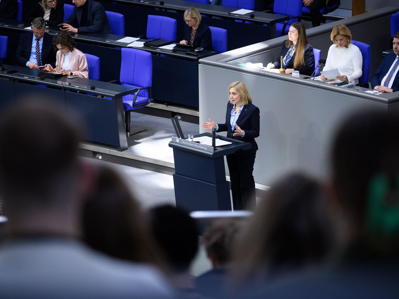 Der Gesetzentwurf von Gesundheitsministerin Nina Warken soll eine flexiblere Umsetzung vor Ort ermöglichen. - Foto: Bernd von Jutrczenka/dpa