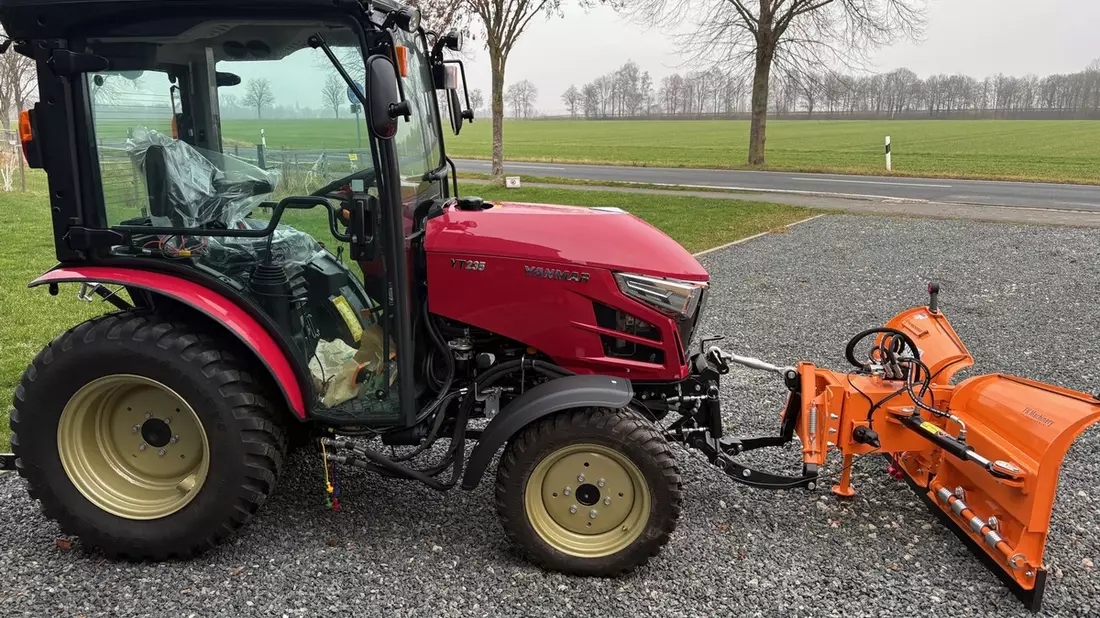 POL-H: Springe: Traktor vom Firmengelände gestohlen - Polizei sucht Zeugen - Bild: presseportal.de