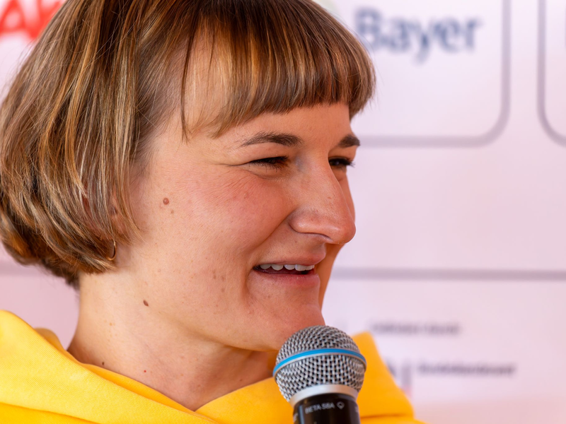 Voller Vorfreude: Anna-Lena Forster. - Foto: Philipp von Ditfurth/dpa