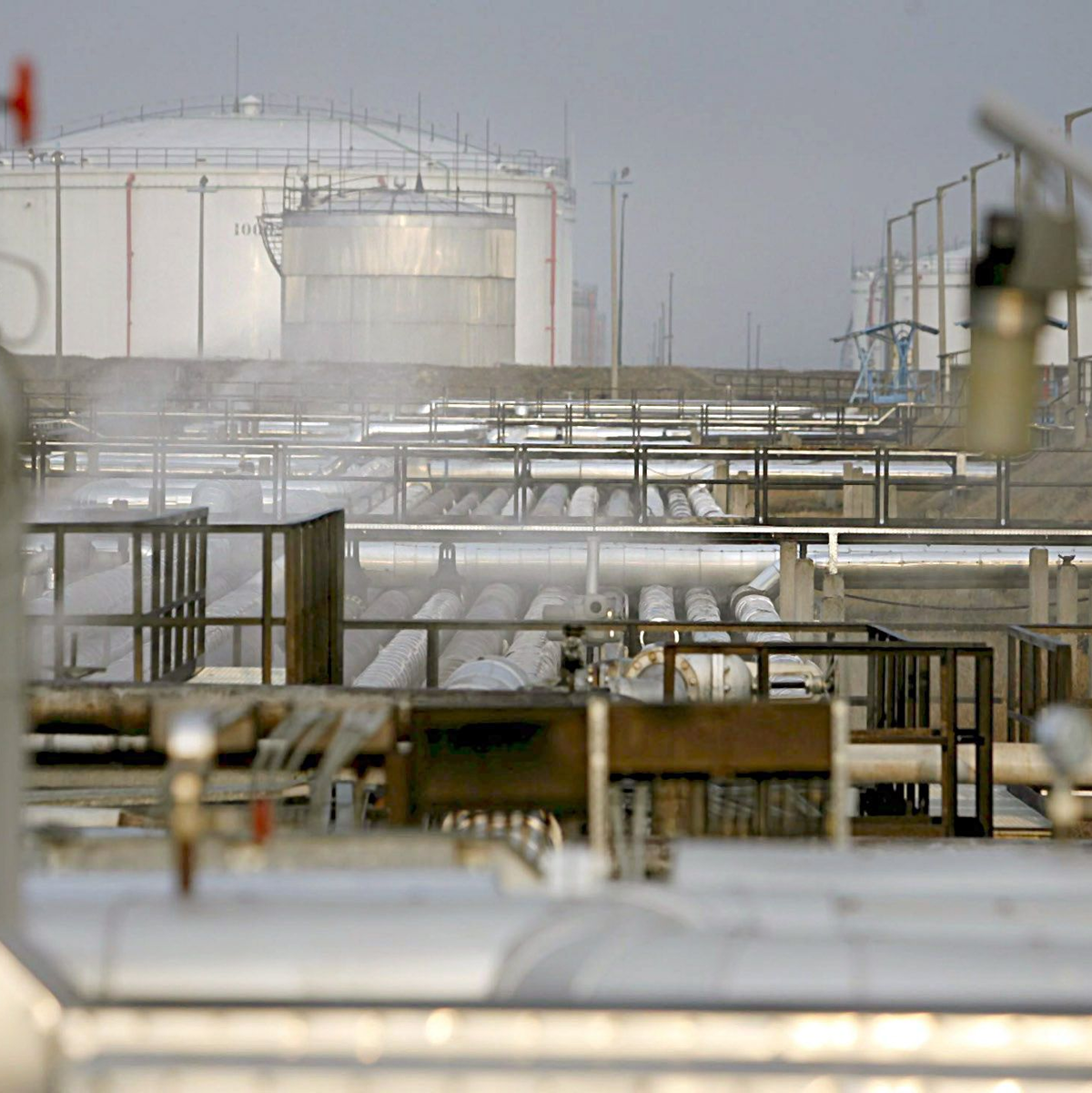 Derzeit erhält Ungarn kein russisches Öl durch die Pipeline Druschba. (Archivbild) - Foto: Zsolt Szigetvary/MTI/epa/dpa