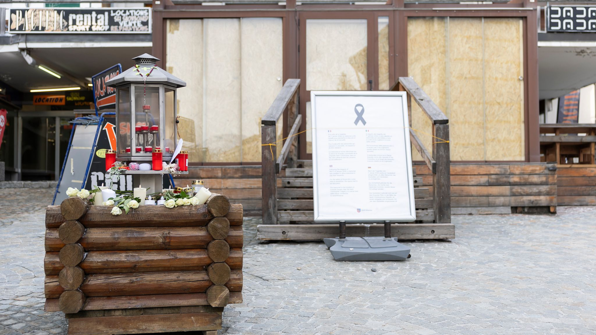 Nach der Brandkatastrophe in Crans-Montana wird Pyrotechnik in öffentlich zugänglichen Räumen in der Schweiz verboten. (Archivbild) - Foto: Cyril Zingaro/KEYSTONE/dpa