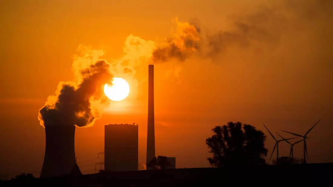  Die Erdtemperatur ist in einer Dekade um etwa 0,35 Grad gestiegen. (Archivbild) - Bild: Julian Stratenschulte/dpa